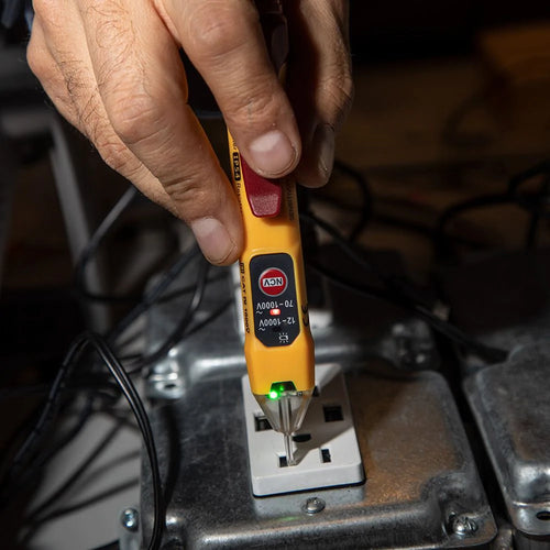 Klein Dual Range Non-Contact Voltage Tester